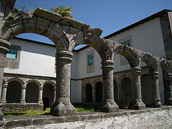 klooster_santa_maria_de_ferreira_de_pallares.jpg